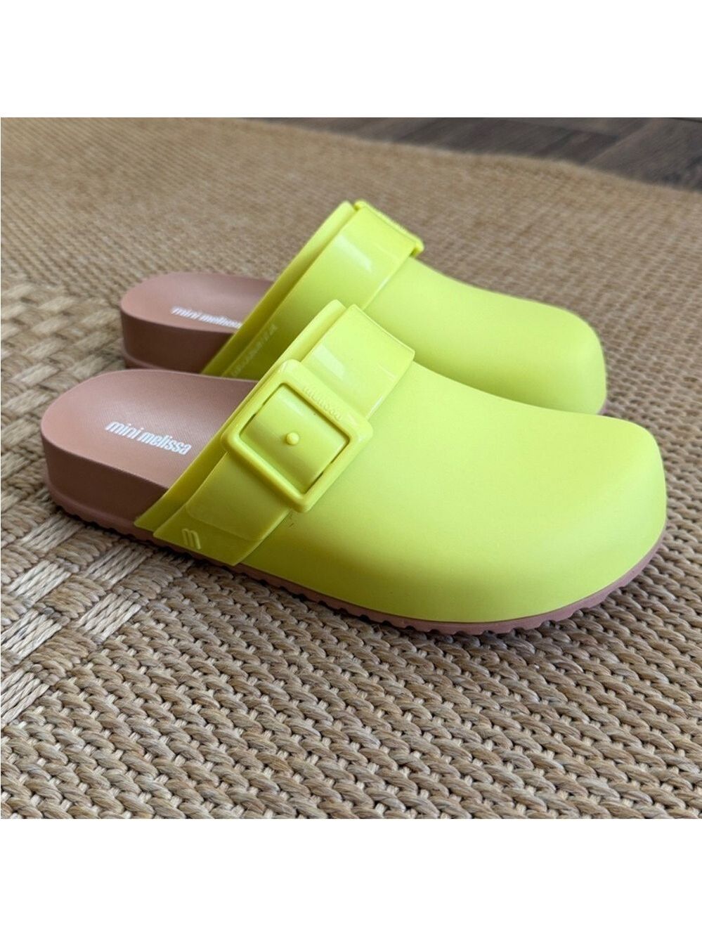 Mini Melissa Kids' Green/Brown Water Resistant Cozy Clog—13 - Picture 2 of 10